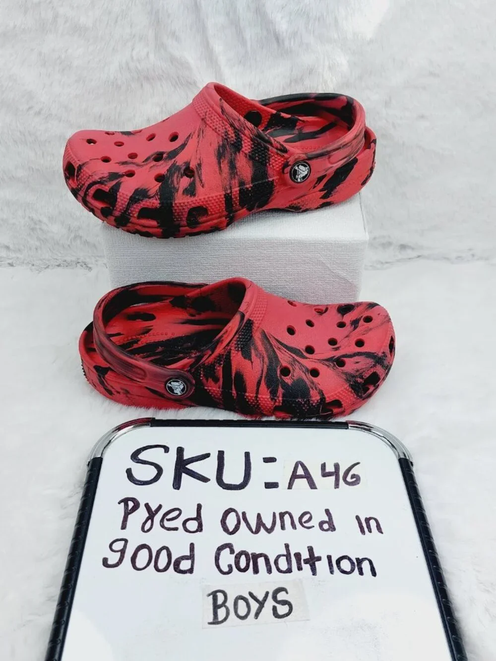 Crocs Boy's Black Red Classic Marbled Adjustable Slip-On Casual Clogs Size 4